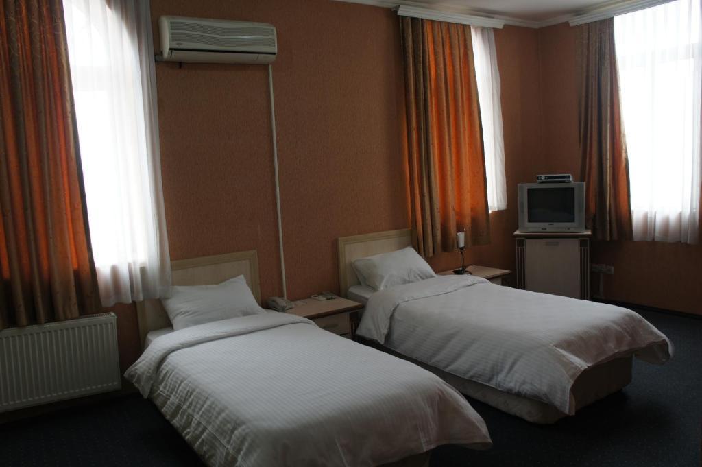 Boyuk Gala Hotel Baku Szoba fotó